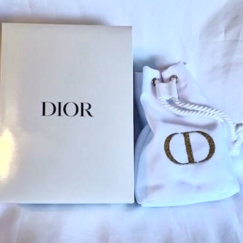 💲SALE💲 NIB Christian Dior Drawstring Pouch